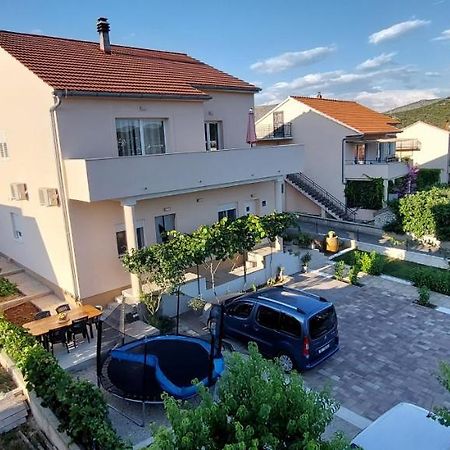 Apartment Angela Шибеник Екстер'єр фото