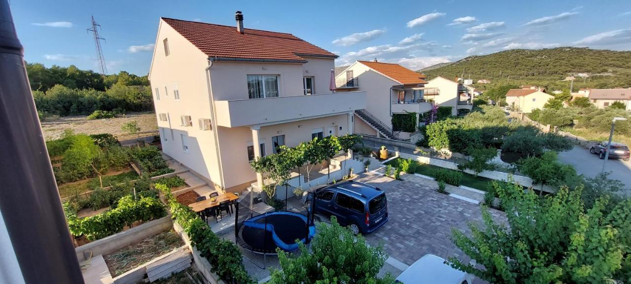 Apartment Angela Шибеник Екстер'єр фото